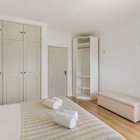 Ocean View By Homing *