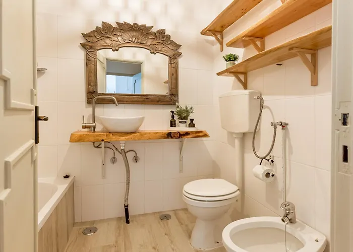 Ocean View By Homing *